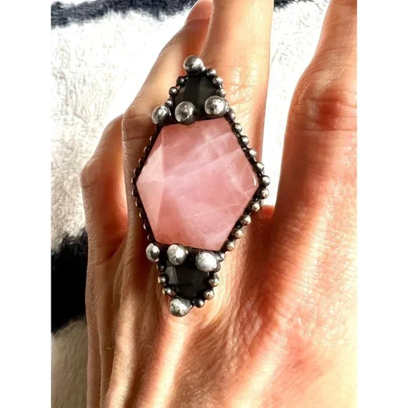 MASSIVE Rose Quartz Love Statement Ring - Picture 7 of 12